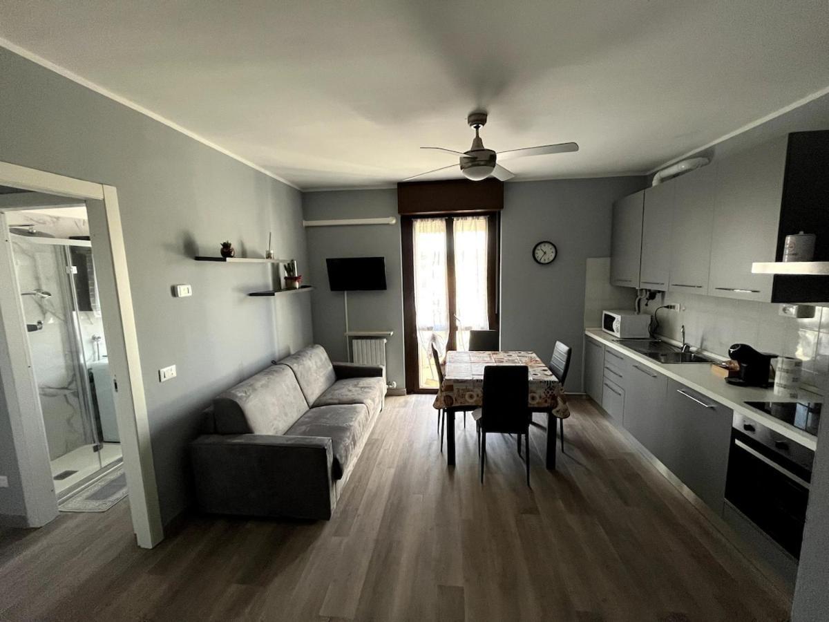 Bilocale Con Netflix Incluso Apartment Lodi Ngoại thất bức ảnh